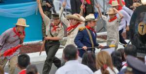 El legado del general Eloy Alfaro es recordado por un grupo de actores que forma parte del Centro C&iacute;vico Ciudad Alfaro. Rodolfo P&aacute;rraga / El Tel&eacute;grafo