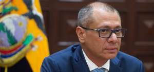 Glas reitera que se defender&aacute; en las cortes de acusaciones