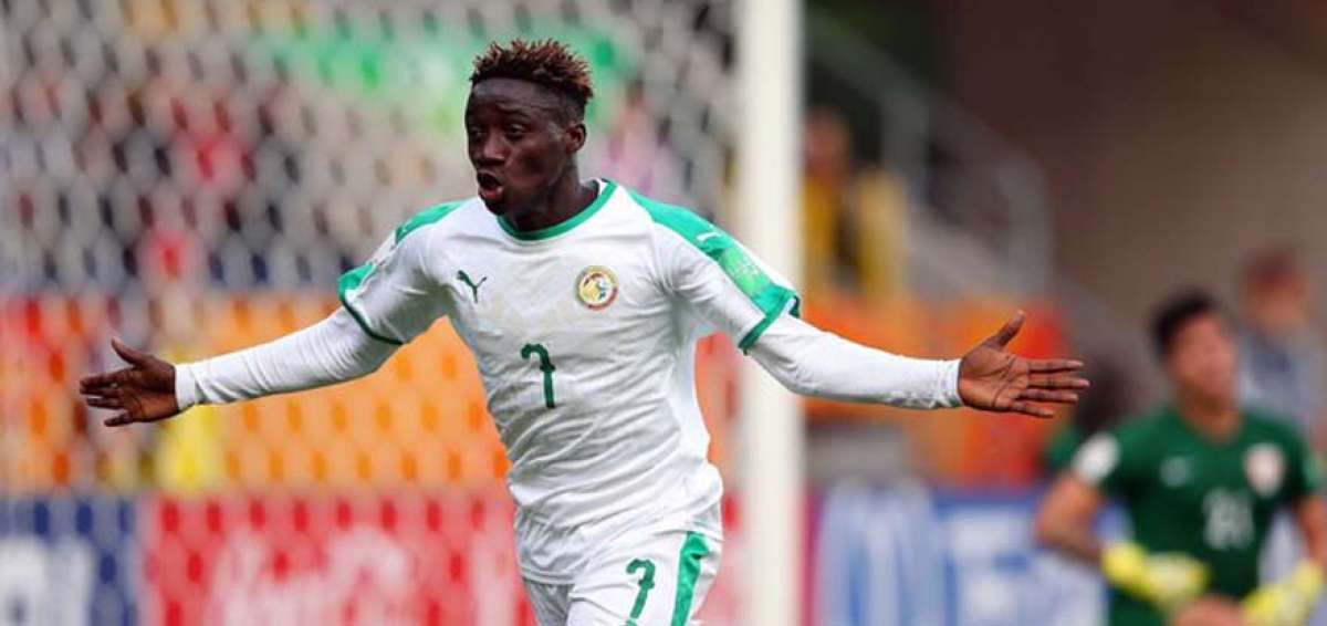 Senegal gole&oacute; y Colombia venci&oacute; al anfitri&oacute;n en el grupo A