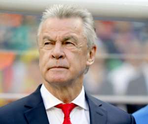 Ottmar Hitzfeld se emocion&oacute; por la manera en la que Suiza consigui&oacute; el triunfo. Foto: Agencias
