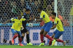 Enner Valencia (i.) es el m&aacute;ximo goleador de Ecuador en mundiales junto a Agust&iacute;n Delgado. Foto: AFP