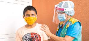 Autoridades constatan atenci&oacute;n y entrega de medicamentos en Milagro