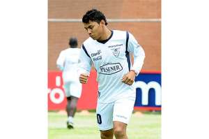 Jefferson Montero estuvo 16 d&iacute;as fuera de las canchas.