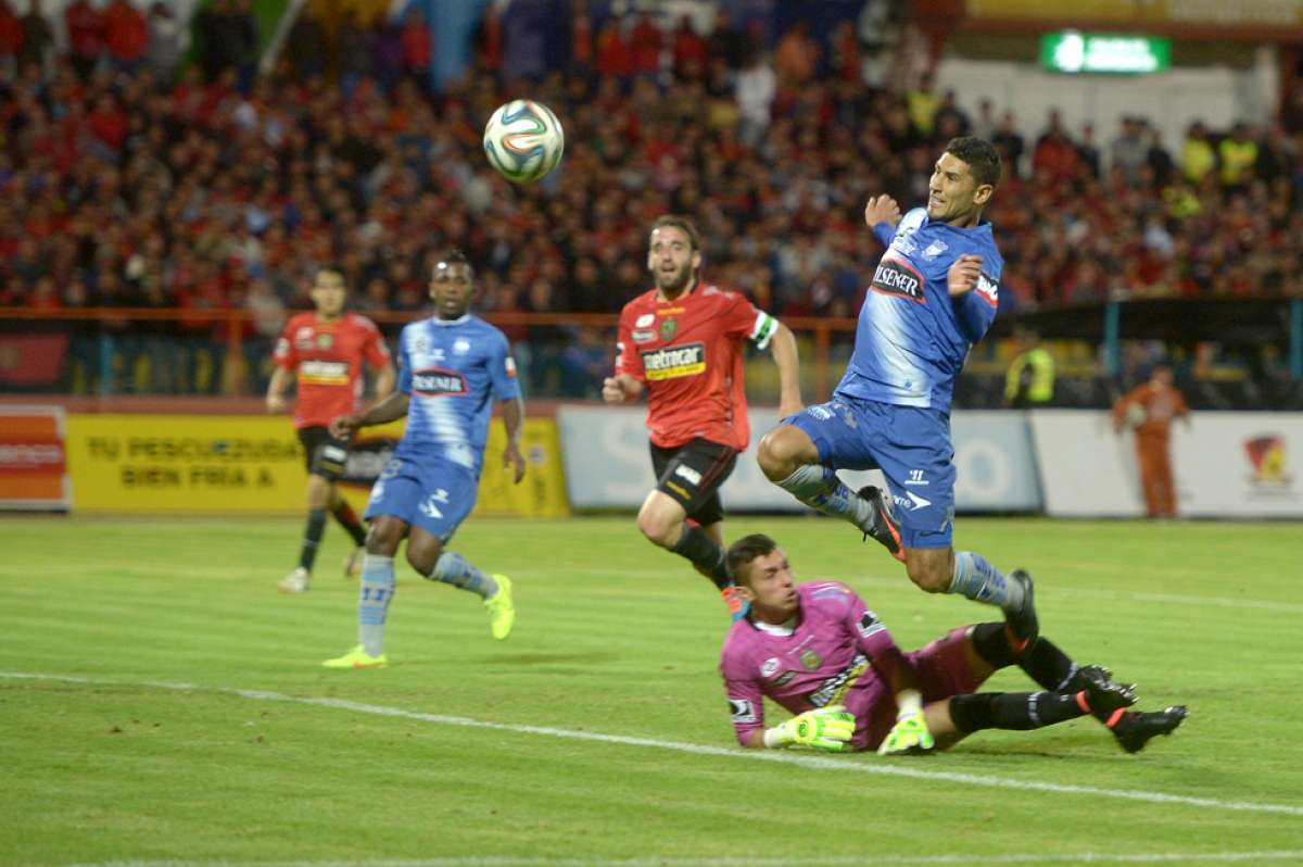 Emelec pierde toda opci&oacute;n de campeonar directamente    