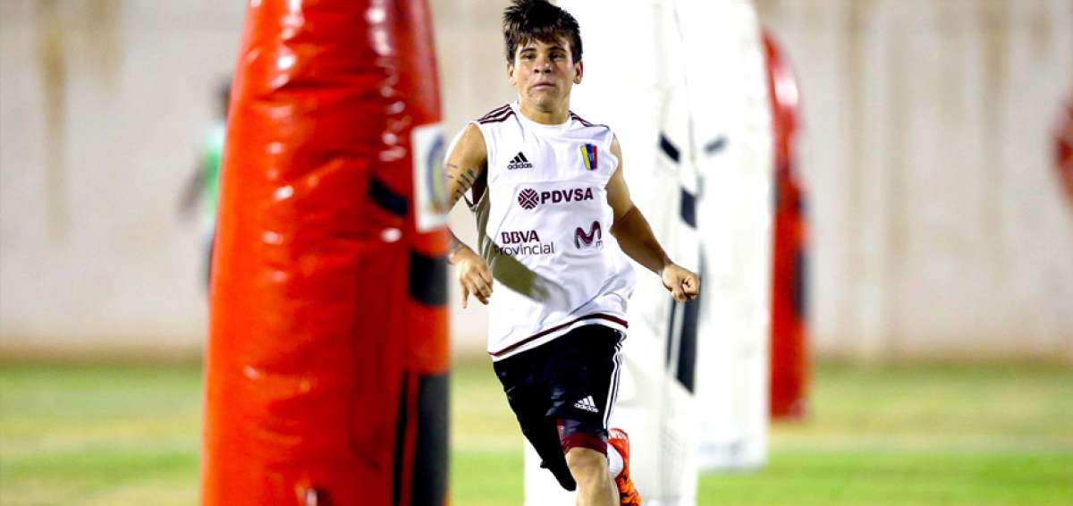 El volante ofensivo Y&eacute;ferson Soteldo, de 19 a&ntilde;os, estaba  concentrado con la selecci&oacute;n sub-20 de Venezuela antes de ser llamado por Rafael Dudamel.