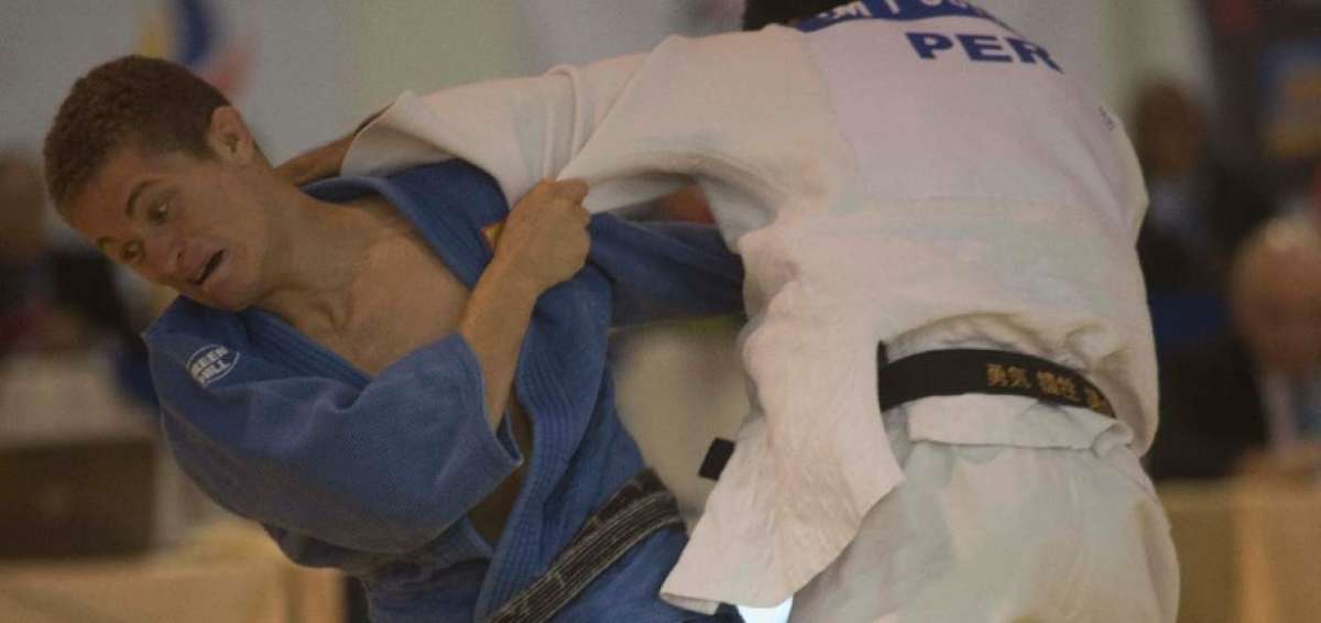 El viernes pasado, Lenin Preciado (izq.) inscribi&oacute; al judo nacional en los Juegos Ol&iacute;mpicos R&iacute;o de Janeiro 2016.