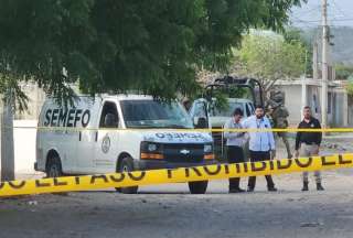 Los cuerpos de 20 personas fueron hallados en una transitada carretera de Culiacán, estado de Sinaloa. 