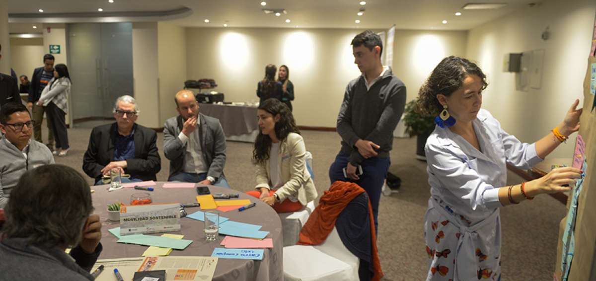 El encuentro efectuado en la capital del pa&iacute;s tuvo por objetivo aportar en la construcci&oacute;n de pol&iacute;ticas p&uacute;blicas para impulsar ciudades sostenibles.