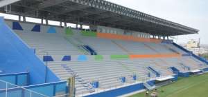 Estadio Jocay en Manta estren&oacute; nueva tribuna