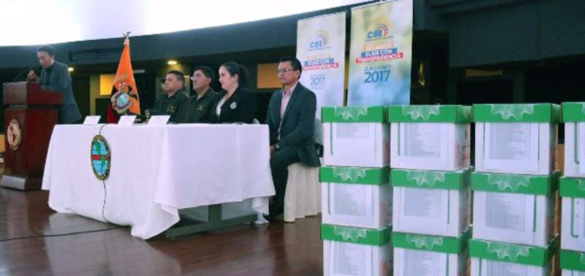 Polic&iacute;a Nacional recibi&oacute; credenciales para sufragio en segunda vuelta electoral
