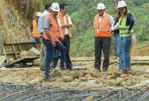  Viceministro de Infraestructura del MTOP recorre obras viales en Carchi e Imbabura