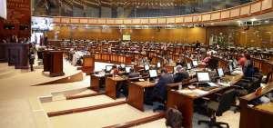 Ley que busca recuperar dineros de la corrupci&oacute;n super&oacute; el primer debate