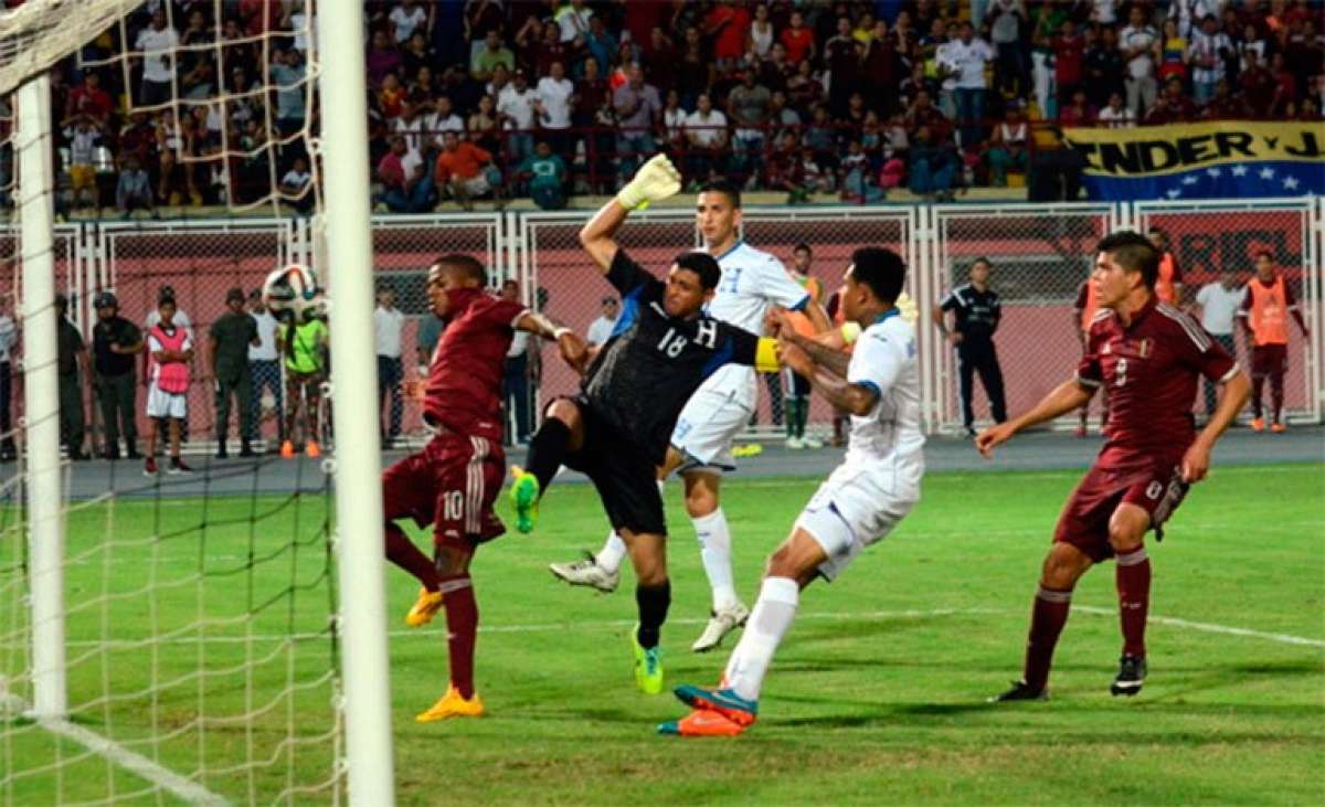Honduras, rival de Ecuador el martes, golea 3-0 a Venezuela en amistoso