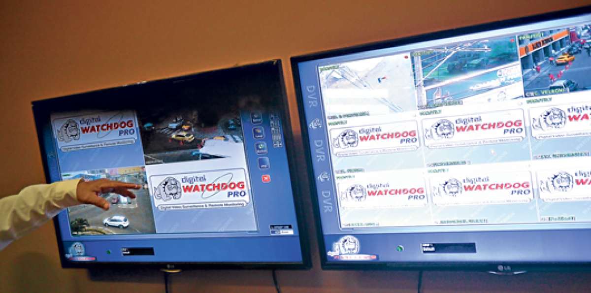 En el Municipio de Manta se monitorean 5 c&aacute;maras, cuya se&ntilde;al va al Centro de Control en la UVC. Foto: Rodolfo P&aacute;rraga / El Tel&eacute;grafo