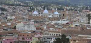 La capital azuaya cumpli&oacute; 463 a&ntilde;os de fundaci&oacute;n, sus autoridades hicieron un llamado de unidad para salir de todos los problemas que generar&aacute; la crisis.