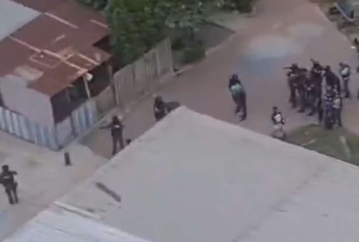 Unidades de élite de la Policía Nacional liberaron a una persona secuestrada en la isla Trinitaria.