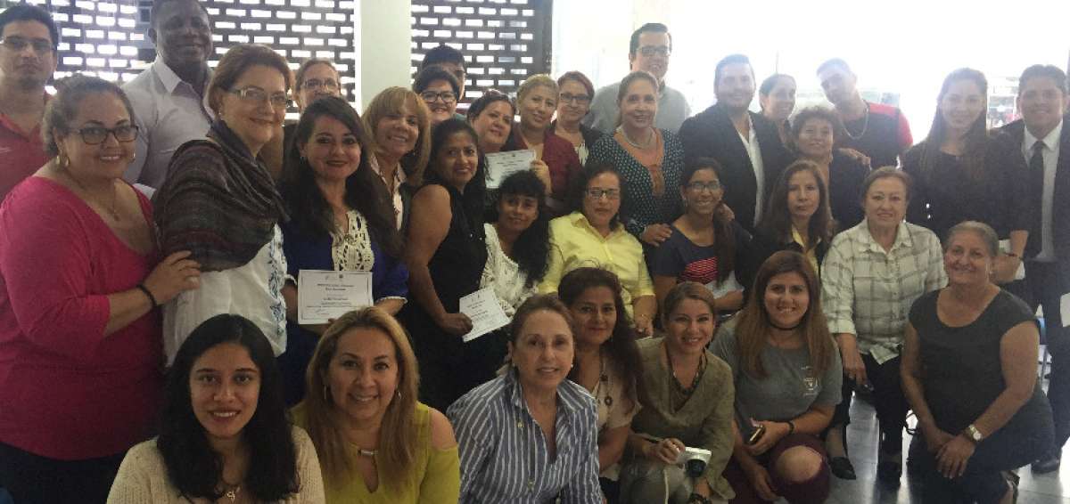 Cubana imparti&oacute; taller de apreciaci&oacute;n del arte