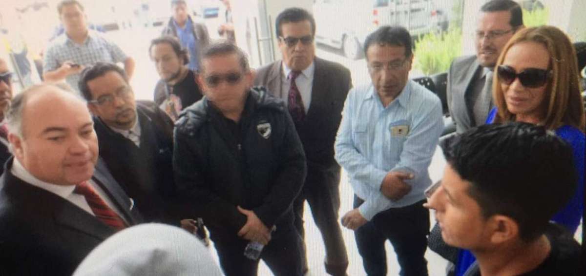 El 7 de septiembre Hugo M. y Pedro V., extesorero y excontador de la FEF, se entregaron para las investigaciones. 