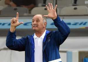 Luiz Felipe Scolari se rehus&oacute; a hablar sobre su continuidad en la selecci&oacute;n brasile&ntilde;a. Foto: AFP