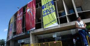 Desde las primeras horas de ayer, personal de log&iacute;stica prepar&oacute; las instalaciones para el evento internacional. &Aacute;lvaro P&eacute;rez / El Tel&eacute;grafo