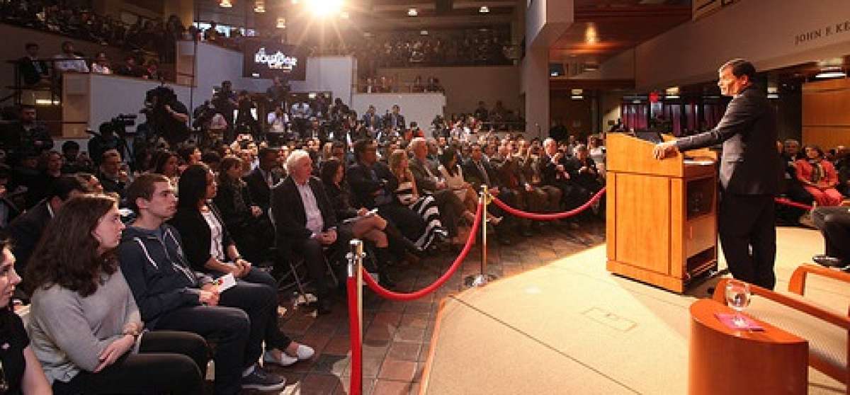 Durante la conferencia &lsquo;El desarrollo como proceso pol&iacute;tico: el sue&ntilde;o ecuatoriano&rsquo;, en la Universidad de Harvard, el presidente Rafael Correa destac&oacute; los logros sociales de su gesti&oacute;n. Foto: Cortes&iacute;a | Presidencia de la Rep&uacute;blica.