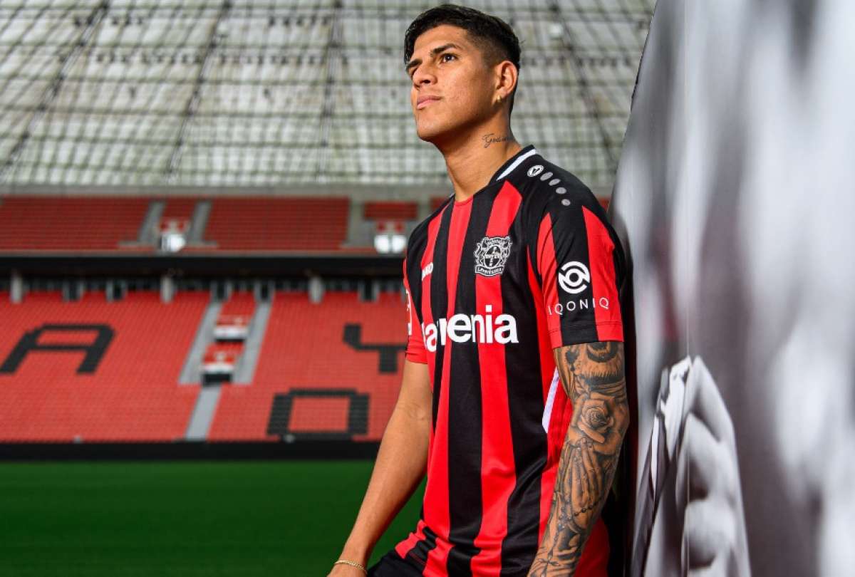 Hincapi&eacute; salv&oacute; a su equipo en la Bundesliga