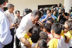 Correa inaugura la Unidad Educativa Especializada Manuela Espejo 
