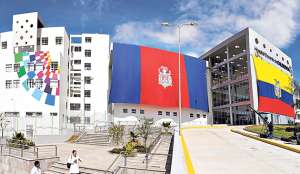 La universidad Luis Vargas Torres est&aacute; intervenida por el Consejo de Educaci&oacute;n Superior (CES) desde 2013. Foto: Cortes&iacute;a