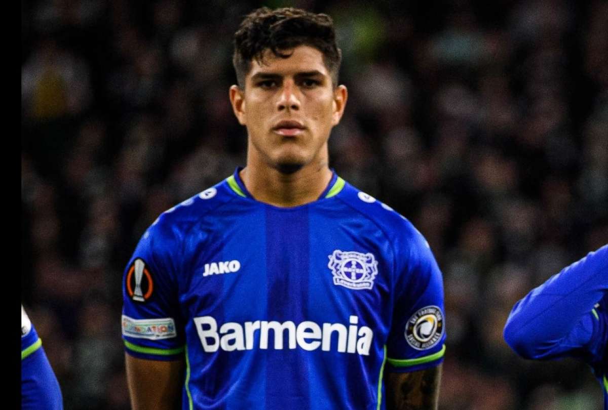 Piero Hincapi&eacute; fue titular en la goleada del Bayer Leverkusen