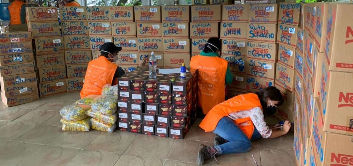 Fundaci&oacute;n Cecilia Rivadeneira env&iacute;a 10 toneladas de ayuda humanitaria a Guayas
