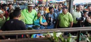 Glas recorri&oacute; Portoviejo entre el apoyo de la ciudadan&iacute;a