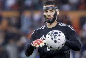Luca Zidane tapar para Argelia con una m&aacute;scara.