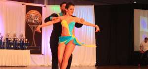 Los concursantes tendr&aacute;n dos minutos para las coreograf&iacute;as. Se calificar&aacute; su t&eacute;cnica, presencia esc&eacute;nica y vestuario.