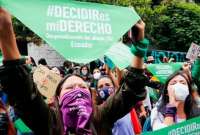 Corte Constitucional suspende los requisitos para acceder a un aborto en casos de violación