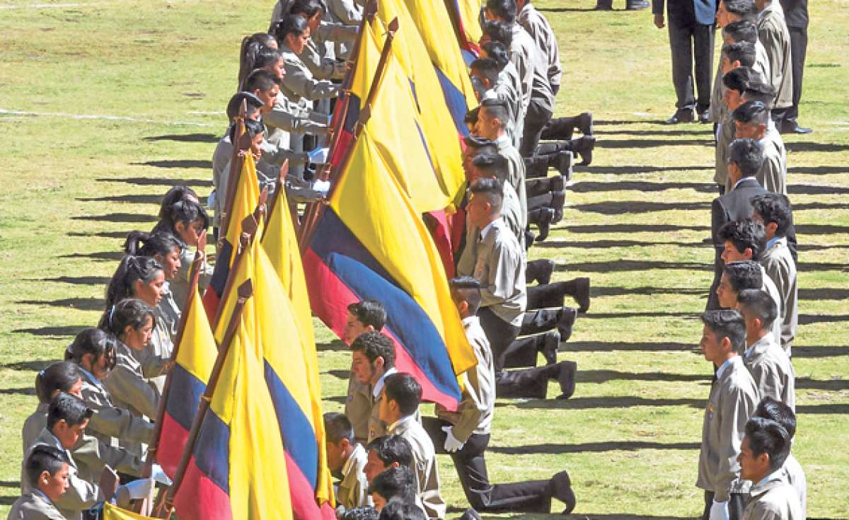 El Juramento a la Bandera es uno de los actos m&aacute;s simb&oacute;licos que realizan en el pa&iacute;s quienes se alistan para terminar su educaci&oacute;n secundaria. Foto: John Guevara/ El Tel&eacute;grafo