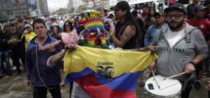 Caminata por la paz en Quito buscar&aacute; curar "heridas del alma" tras protestas
