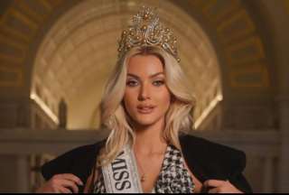 Durante una visita oficial, la Miss Universo 2024  Victoria Kjærrompió el protocolo para abrazar a una mujer que lloraba al verla. 