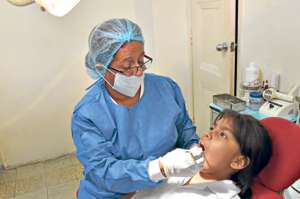 Llevar a los menores 2 veces al a&ntilde;o a un control odontol&oacute;gico es lo que aconsejan los expertos a los padres. Foto: William Orellana/El Tel&eacute;grafo