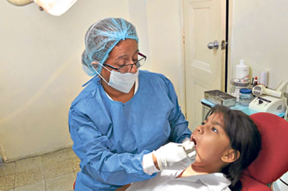 Llevar a los menores 2 veces al a&ntilde;o a un control odontol&oacute;gico es lo que aconsejan los expertos a los padres. Foto: William Orellana/El Tel&eacute;grafo