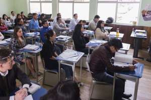 140 funcionarios de la Fiscal&iacute;a en Pichincha, iniciaron la capacitaci&oacute;n sobre el COIP en el Colegio Sebasti&aacute;n de Benalc&aacute;zar de Quito. Foto: Fernando Sandoval.