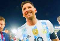 Messi dio 'like' a una publicación de Lautaro Martínez y encendió el debate