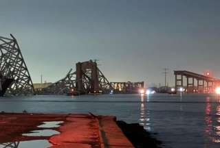 Los equipos de rescate están buscando al menos a siete personas en el río Patapsco después de que varios vehículos cayeran al agua cuando el puente Francis Scott Key colapsó