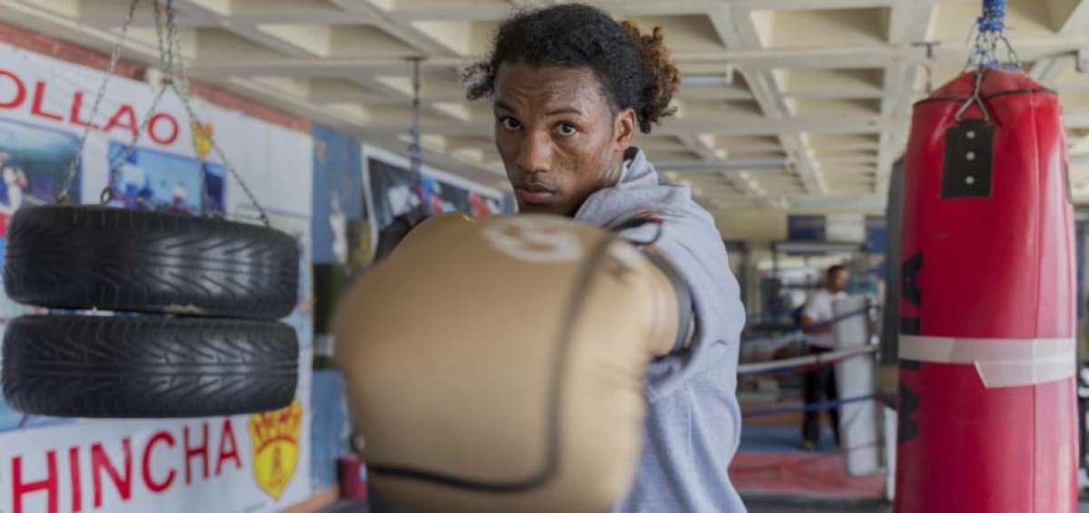 Carlos Andr&eacute;s Mina Caicedo, boxeador amateur.
