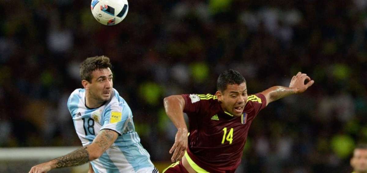 Argentina rescat&oacute; un empate 2-2 en su visita a Venezuela