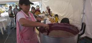 Hoy prevalece la visi&oacute;n de la colada morada como un alimento, aunque su ligaz&oacute;n con el culto a los muertos no ha desaparecido totalmente.