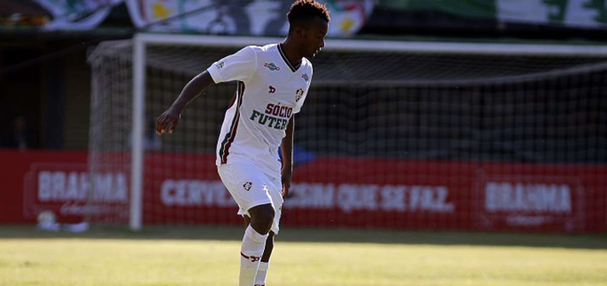 Lesi&oacute;n de Orejuela preocupa a la Tricolor
