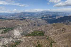 Autoridades constataron desde el aire los da&ntilde;os producidos por el temblor (Galer&iacute;a y Video)