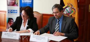 El acuerdo fue firmado por Irma Rossana Viteri, representante legal de Plan Internacional, y Mauricio Montalvo, subsecretario de Cooperaci&oacute;n Internacional.