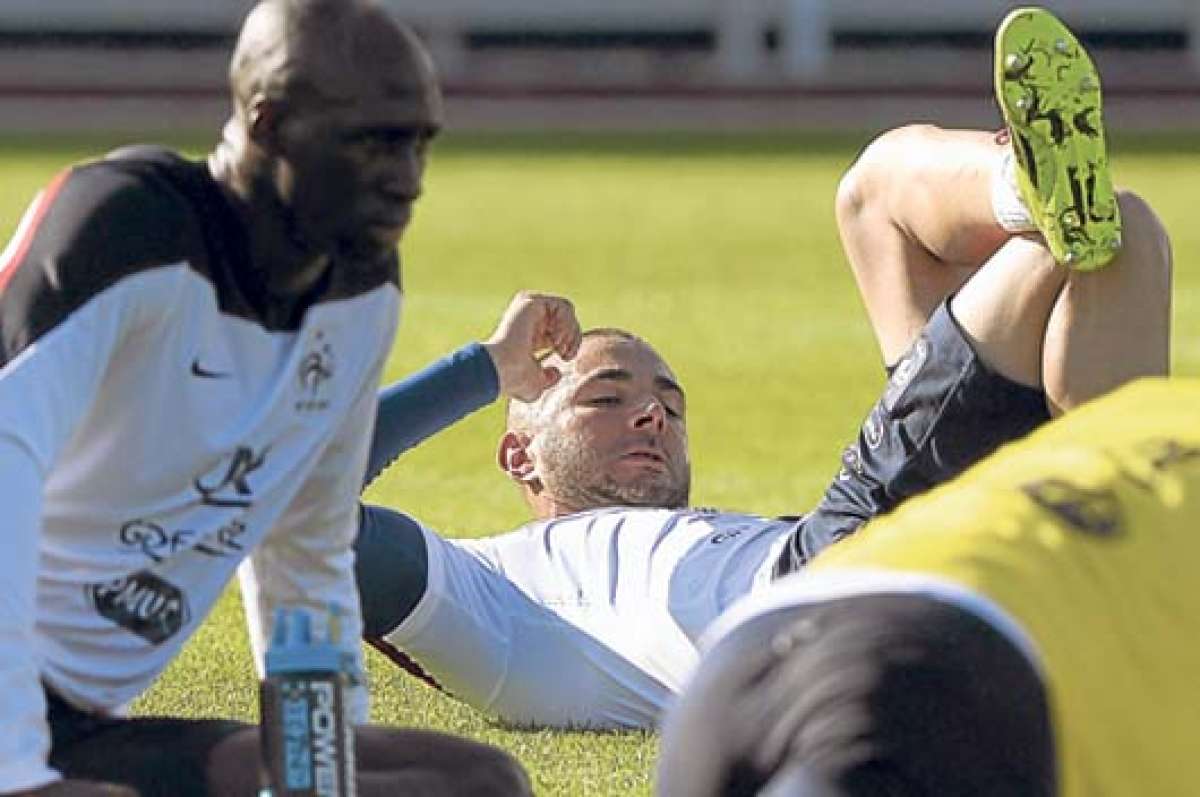 Karim Benzema (centro) ha marcado 19 goles en los 65 partidos que ha jugado con Francia. Foto: AFP
