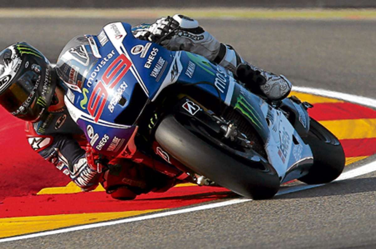 El espa&ntilde;ol Jorge Lorenzo domin&oacute; la prueba con autoridad, principalmente en los tramos finales del circuito de Arag&oacute;n. Foto: AFP.